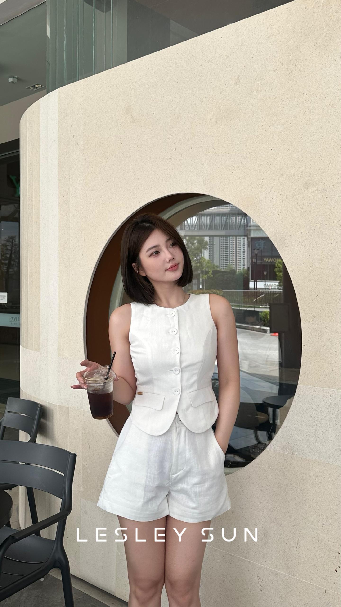 Sophia Linen Vest