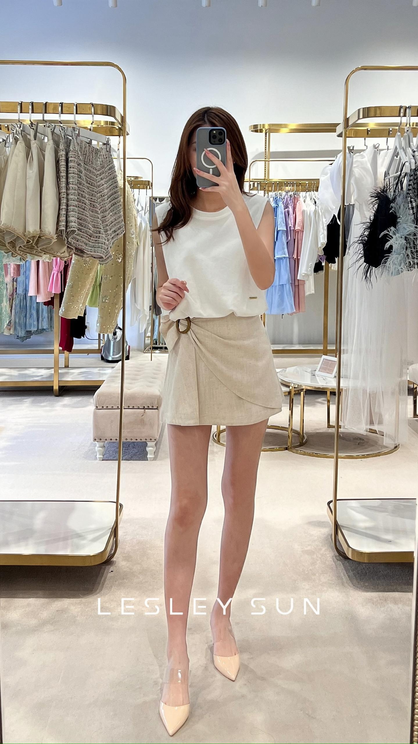Nephele Linen Skorts